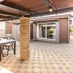 House Tomas With Pool Near Pula, Istria, Istrien Vila *