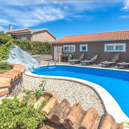 House Tomas With Pool Near Pula, Istria, Istrien * Marcana