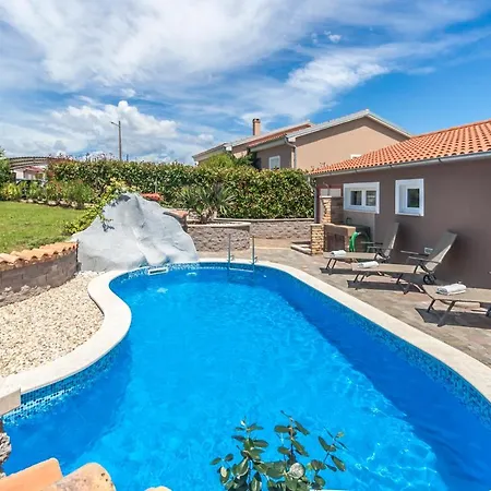House Tomas With Pool Near Pula, Istria, Istrien